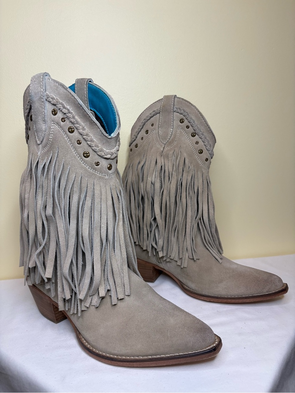 Fringe Suede Ankle Boots in Light Gray Size 7.5